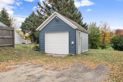 1031 S Cedar Avenue, Owatonna, MN 55060