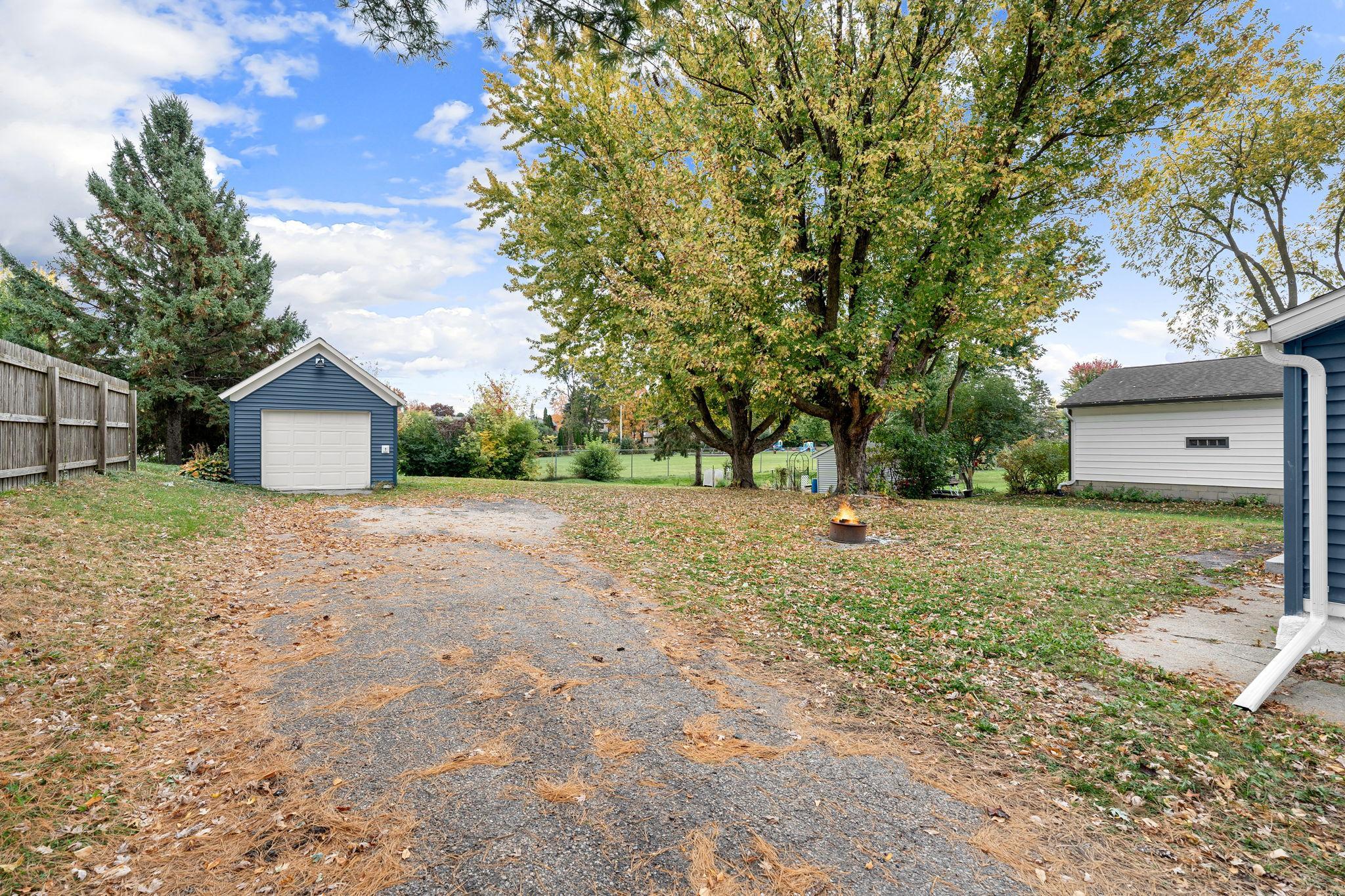 42-web-or-mls-1031-s-cedar-ave.jpg