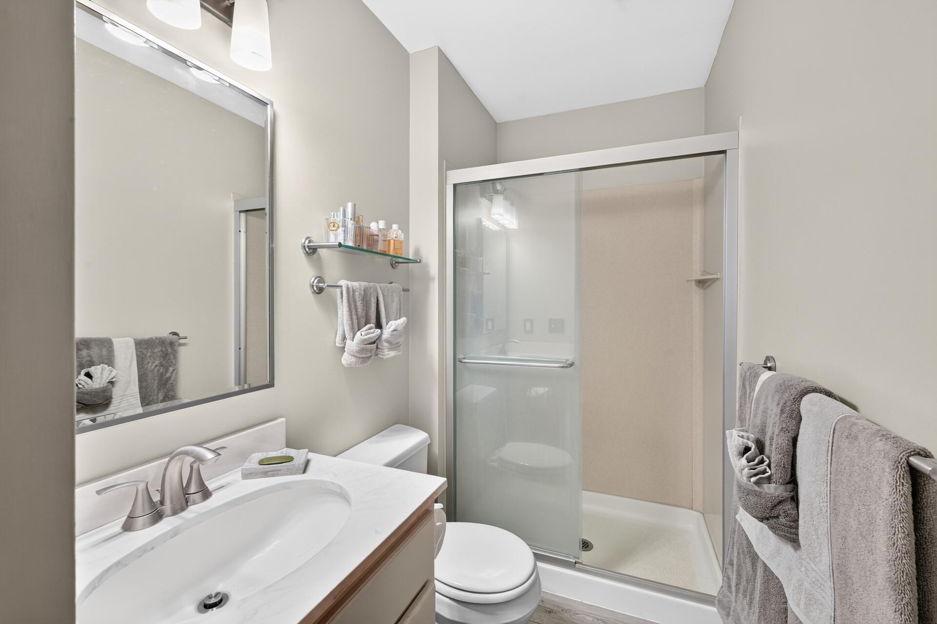 Private Primary 3/4 Bathroom
