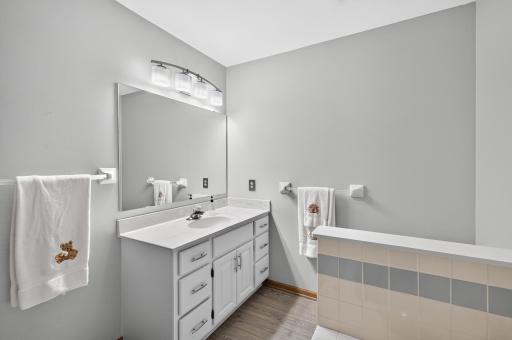7948 Blanchard Way, Inver Grove Heights, MN 55076