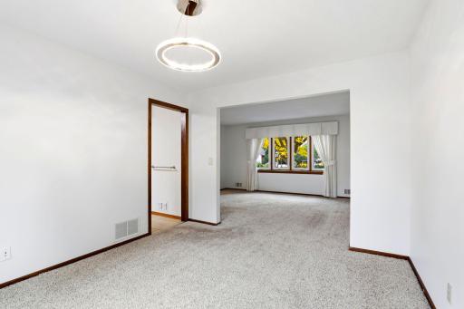 7100 Ivystone Avenue S, Cottage Grove, MN 55016