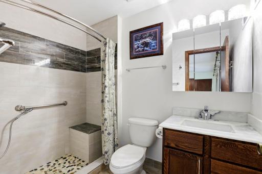 7100 Ivystone Avenue S, Cottage Grove, MN 55016