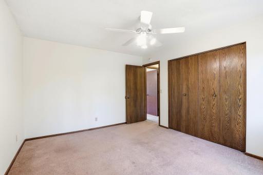 7100 Ivystone Avenue S, Cottage Grove, MN 55016