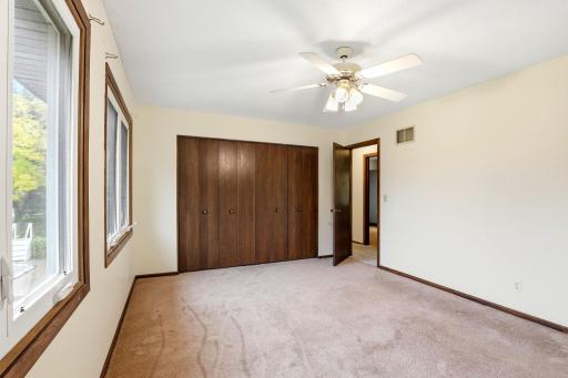 7100 Ivystone Avenue S, Cottage Grove, MN 55016