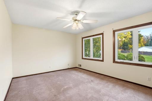 7100 Ivystone Avenue S, Cottage Grove, MN 55016