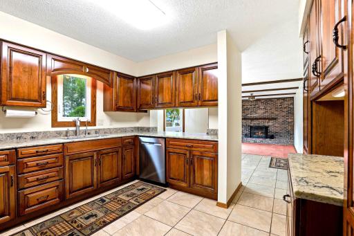 7100 Ivystone Avenue S, Cottage Grove, MN 55016