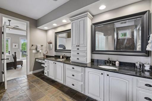 9487 Mcgee Way, Eden Prairie, MN 55347