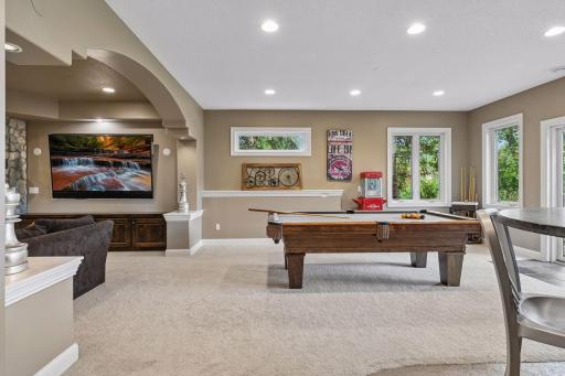 9487 Mcgee Way, Eden Prairie, MN 55347