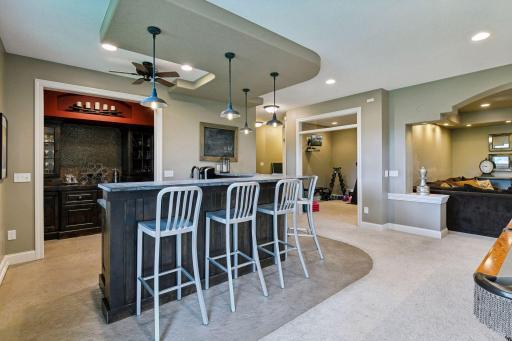 9487 Mcgee Way, Eden Prairie, MN 55347