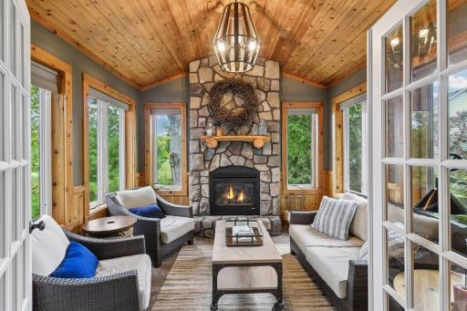 9487 Mcgee Way, Eden Prairie, MN 55347