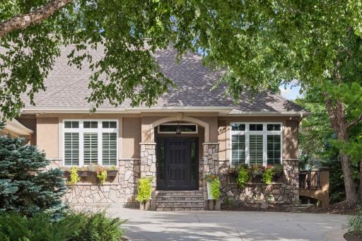 9487 Mcgee Way, Eden Prairie, MN 55347