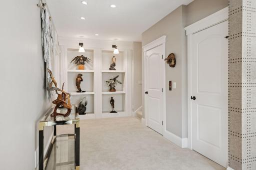 The lower level has a large 21x19 storage room.