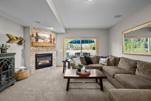 77-web-or-mls-1404 Beachcomber Blvd-384.jpg