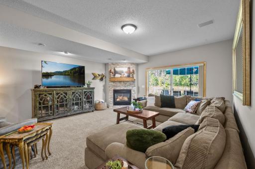 73-web-or-mls-1404 Beachcomber Blvd-365.jpg