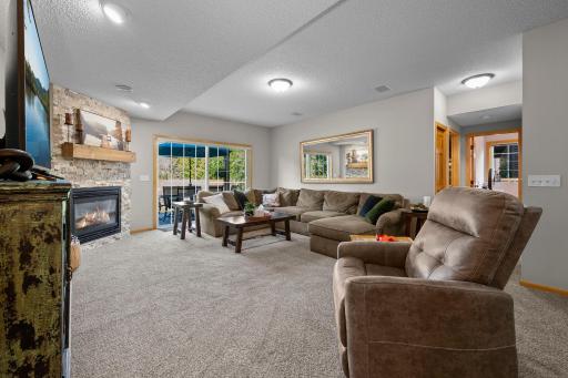 72-web-or-mls-1404 Beachcomber Blvd-359.jpg