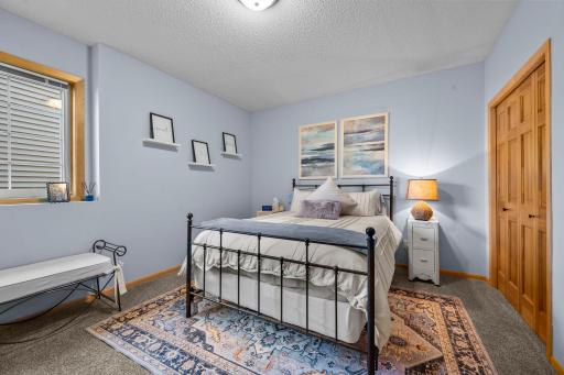 63-web-or-mls-1404 Beachcomber Blvd-414.jpg