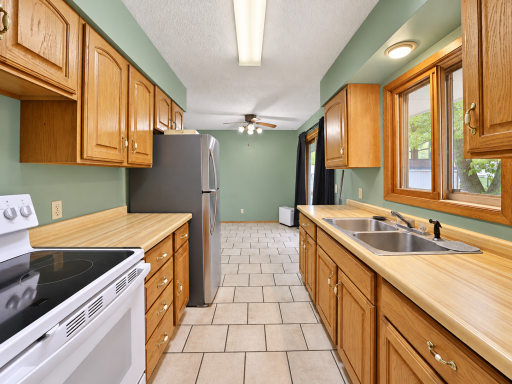 908 12th Avenue NE, Brainerd, MN 56401
