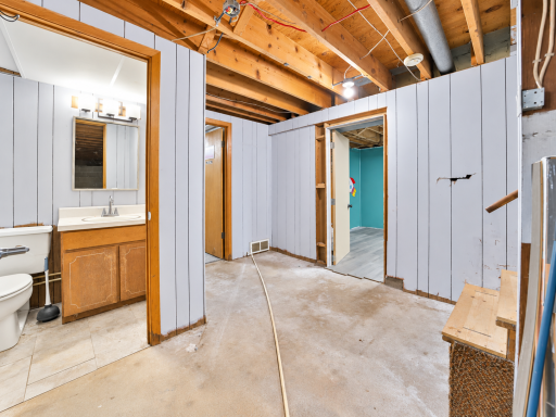908 12th Avenue NE, Brainerd, MN 56401