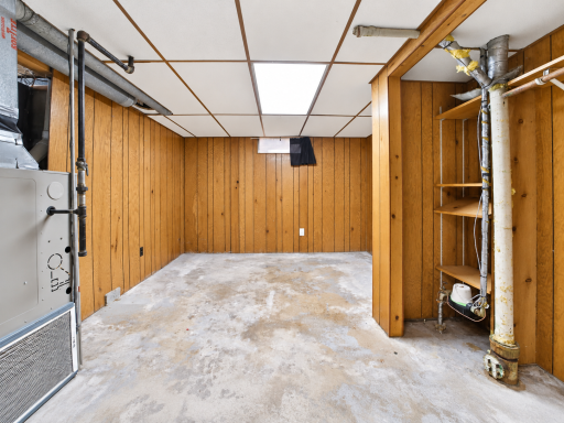 908 12th Avenue NE, Brainerd, MN 56401