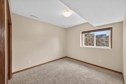 4201 Dodge Lane NE, Rochester, MN 55906