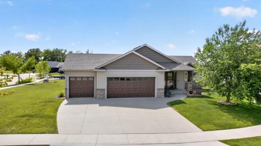 4201 Dodge Lane NE, Rochester, MN 55906