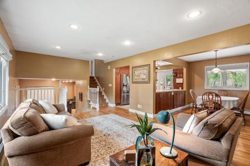 2216 E 114th Street, Burnsville, MN 55337