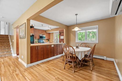 2216 E 114th Street, Burnsville, MN 55337