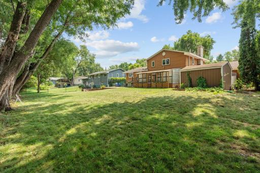 2216 E 114th Street, Burnsville, MN 55337