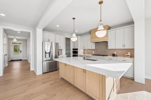 11568 200th Street W, Lakeville, MN 55044