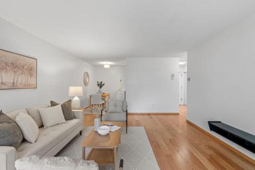 7412 W 22nd Street, 309, Saint Louis Park, MN 55426