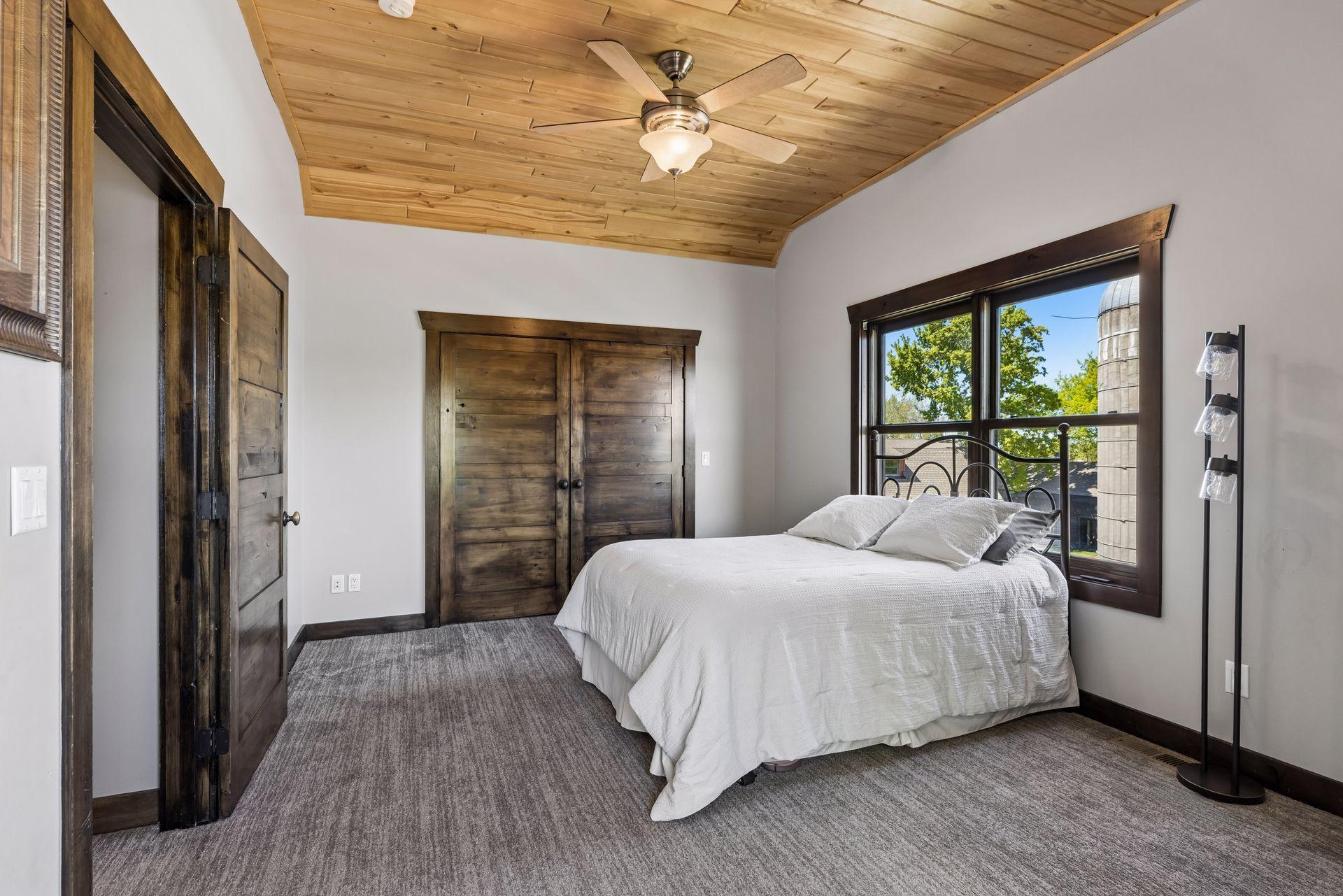 3rd bedroom with huge walk-in