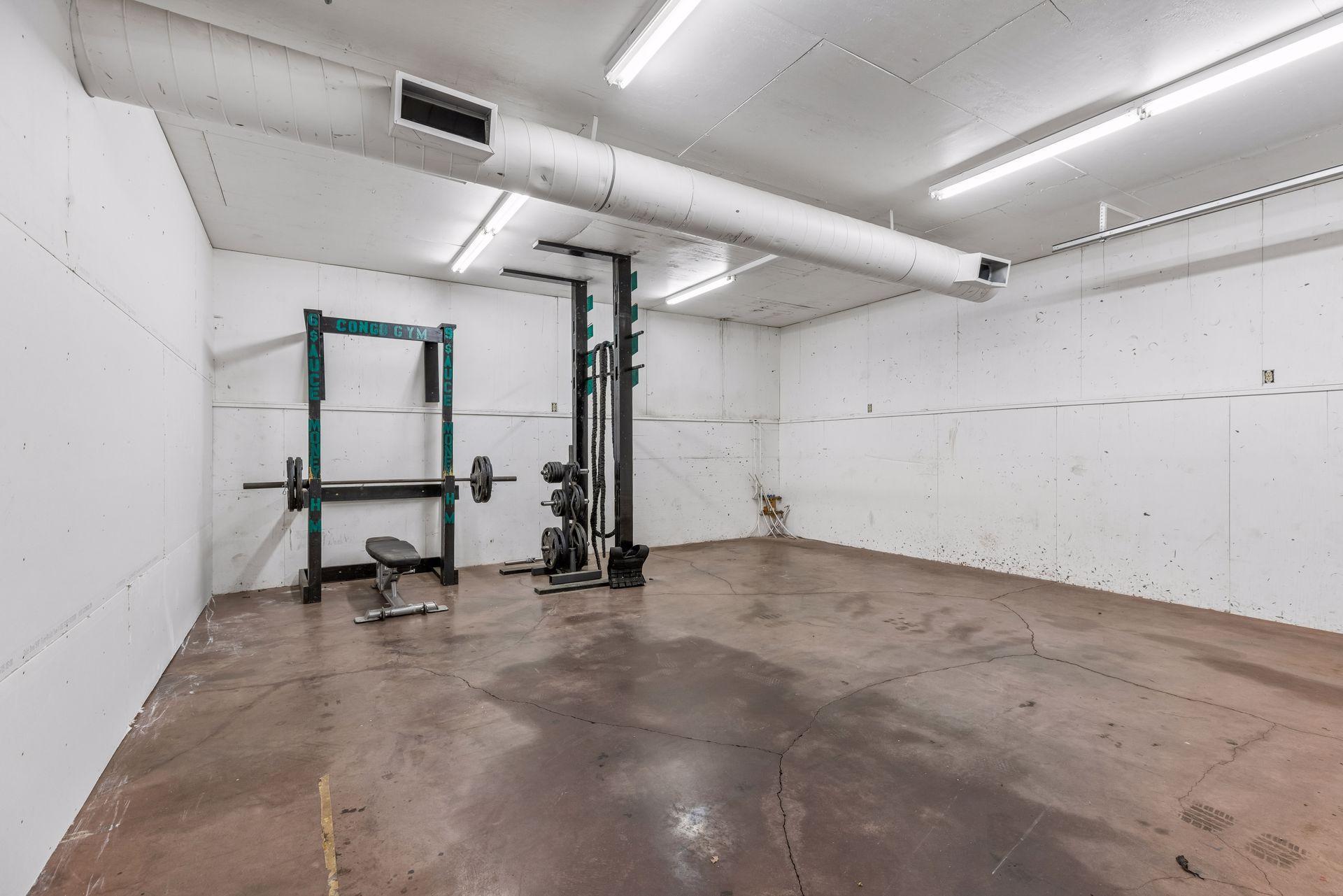 Another garage stall