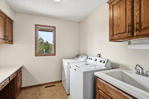 9220 53rd Street N, Lake Elmo, MN 55042