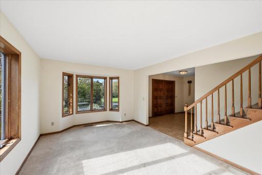 9220 53rd Street N, Lake Elmo, MN 55042
