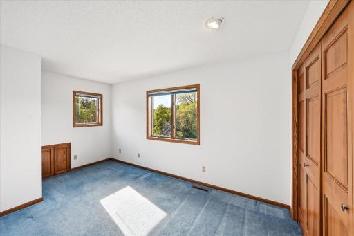 9220 53rd Street N, Lake Elmo, MN 55042