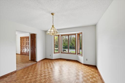 9220 53rd Street N, Lake Elmo, MN 55042