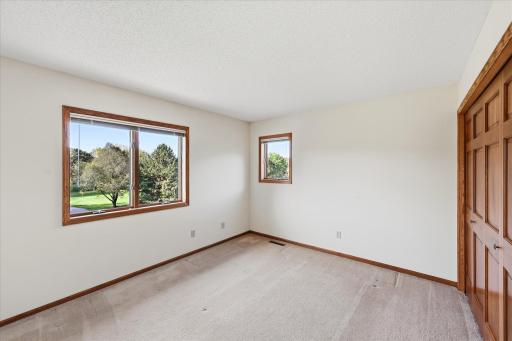 9220 53rd Street N, Lake Elmo, MN 55042