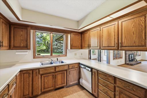 9220 53rd Street N, Lake Elmo, MN 55042