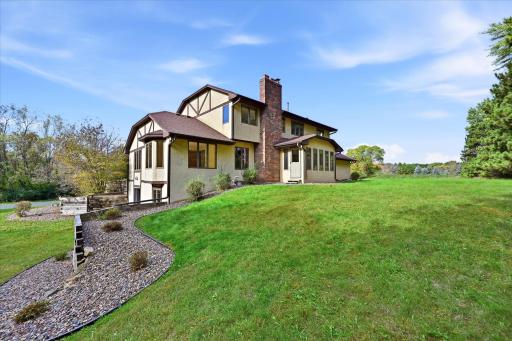 9220 53rd Street N, Lake Elmo, MN 55042