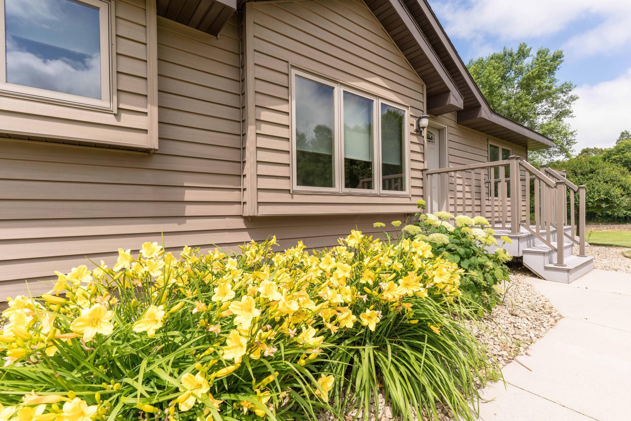 6432 Botzet Rd NE-308.jpg
