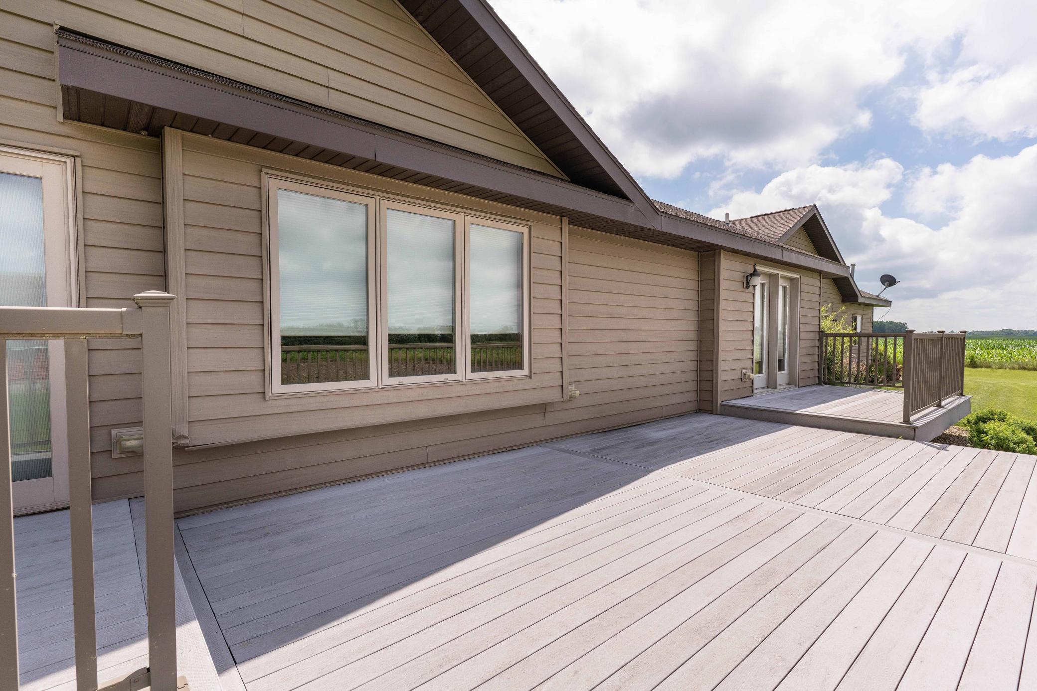 6432 Botzet Rd NE-317.jpg