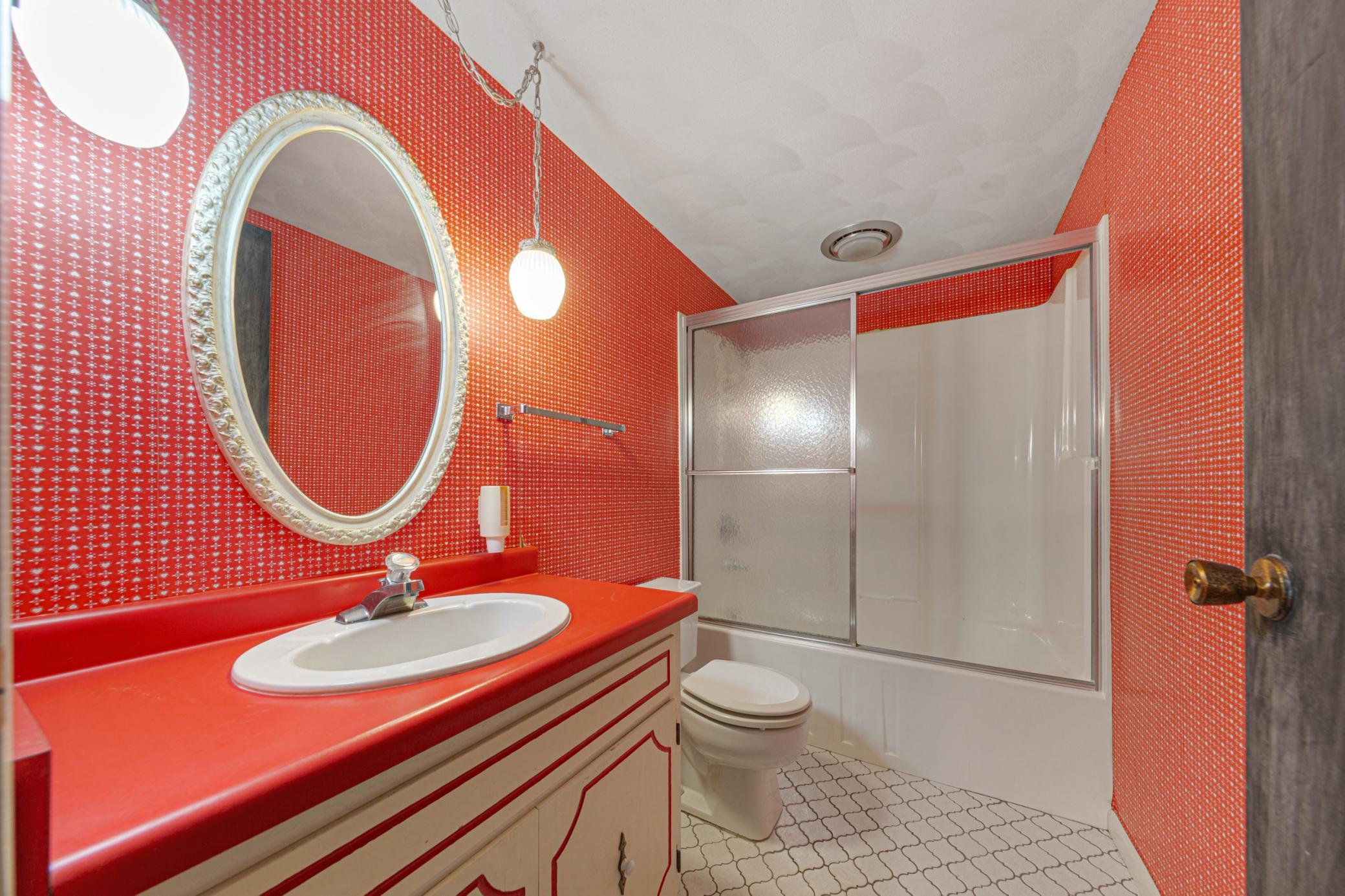 62_52 bathroom_lower.jpg