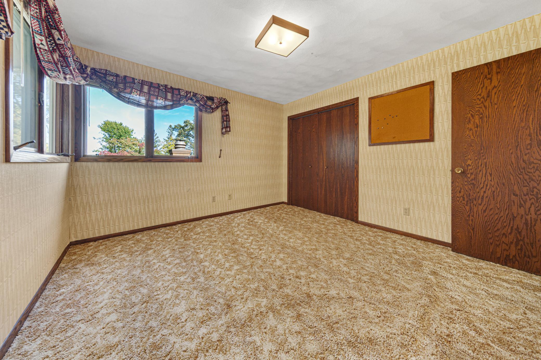41_34 bedroom 1.jpg