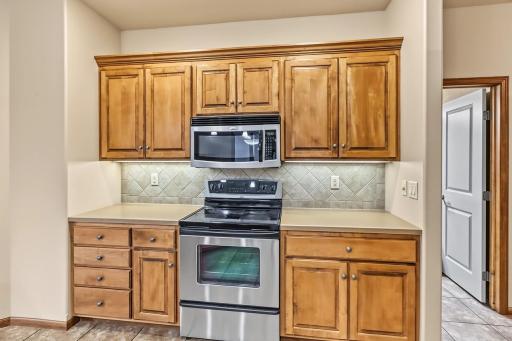 797 Villa Park Way, West Fargo, ND 58078