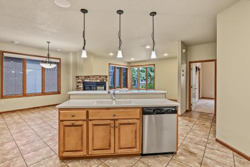 797 Villa Park Way, West Fargo, ND 58078