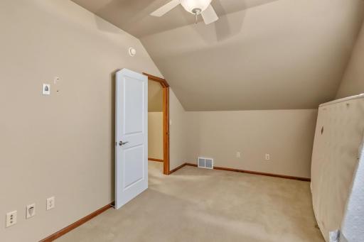 797 Villa Park Way, West Fargo, ND 58078