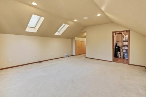 797 Villa Park Way, West Fargo, ND 58078