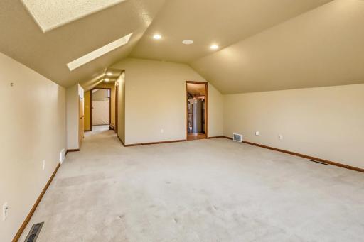 797 Villa Park Way, West Fargo, ND 58078