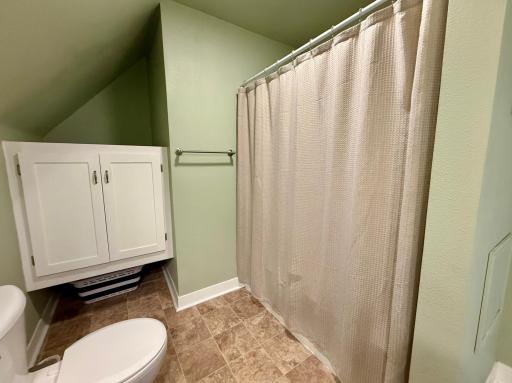 631 4th Avenue NW, Valley City, ND 58072
