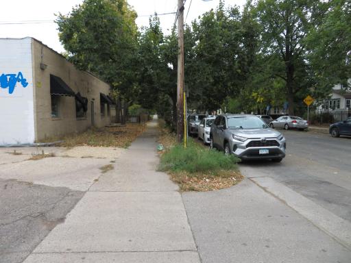 1812 S 6th Street, Minneapolis, MN 55454